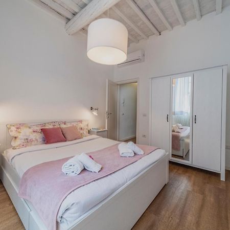 32 Nero - Florence Apartment San Niccolo Eksteriør billede