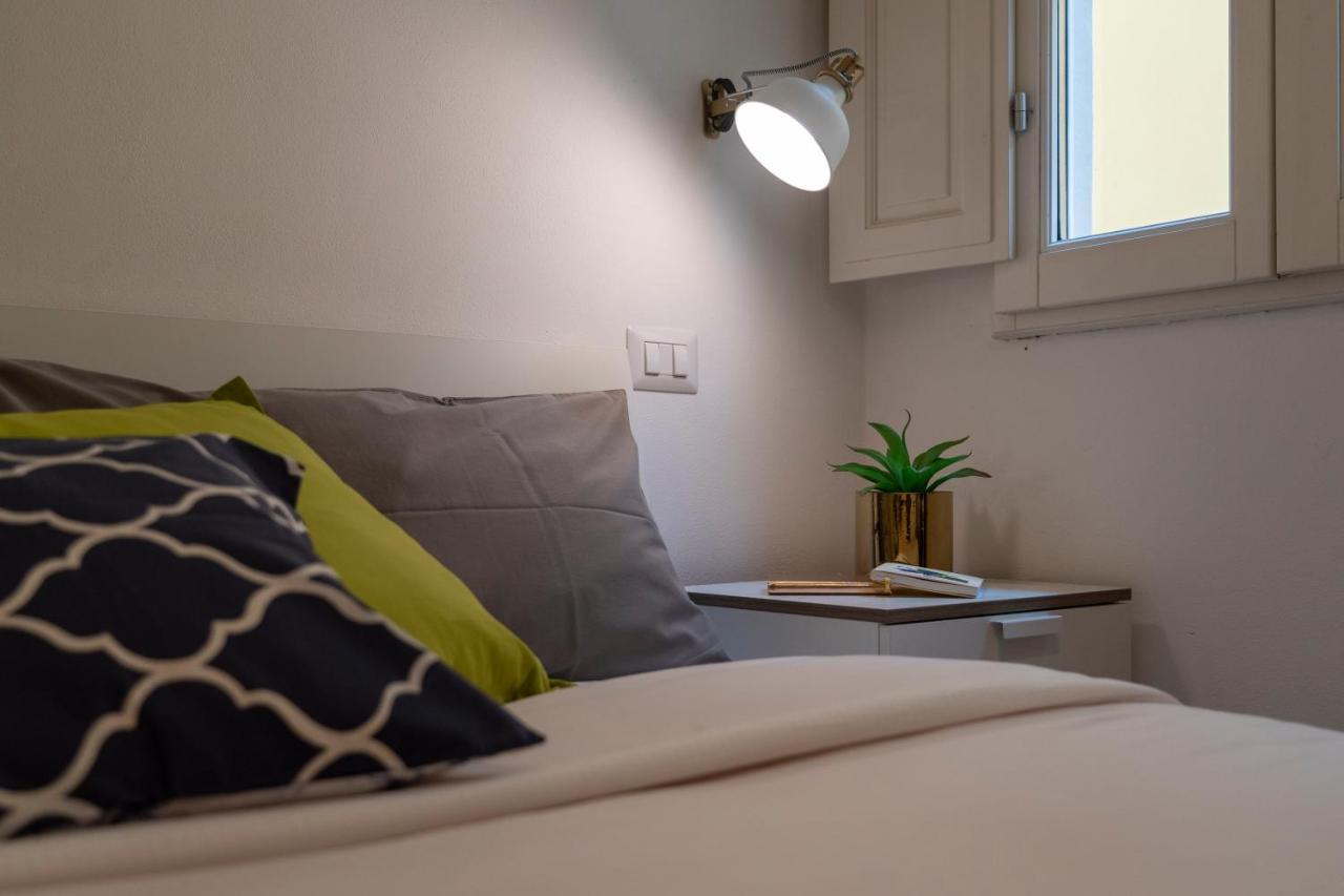 32 Nero - Florence Apartment San Niccolo Eksteriør billede